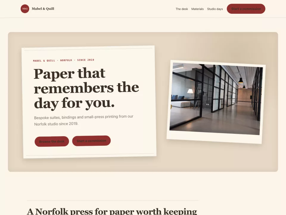 Homepage page in the Paperdesk theme, screenshot 1